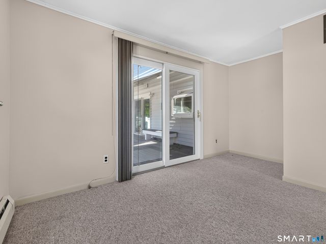 9 West Road, East Lyme, CT 06357