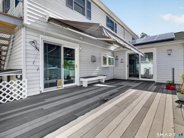 9 West Road, East Lyme, CT 06357