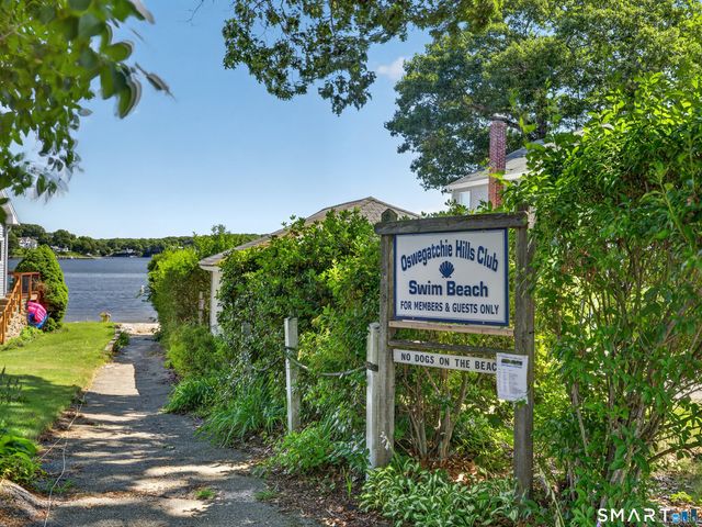 9 West Road, East Lyme, CT 06357