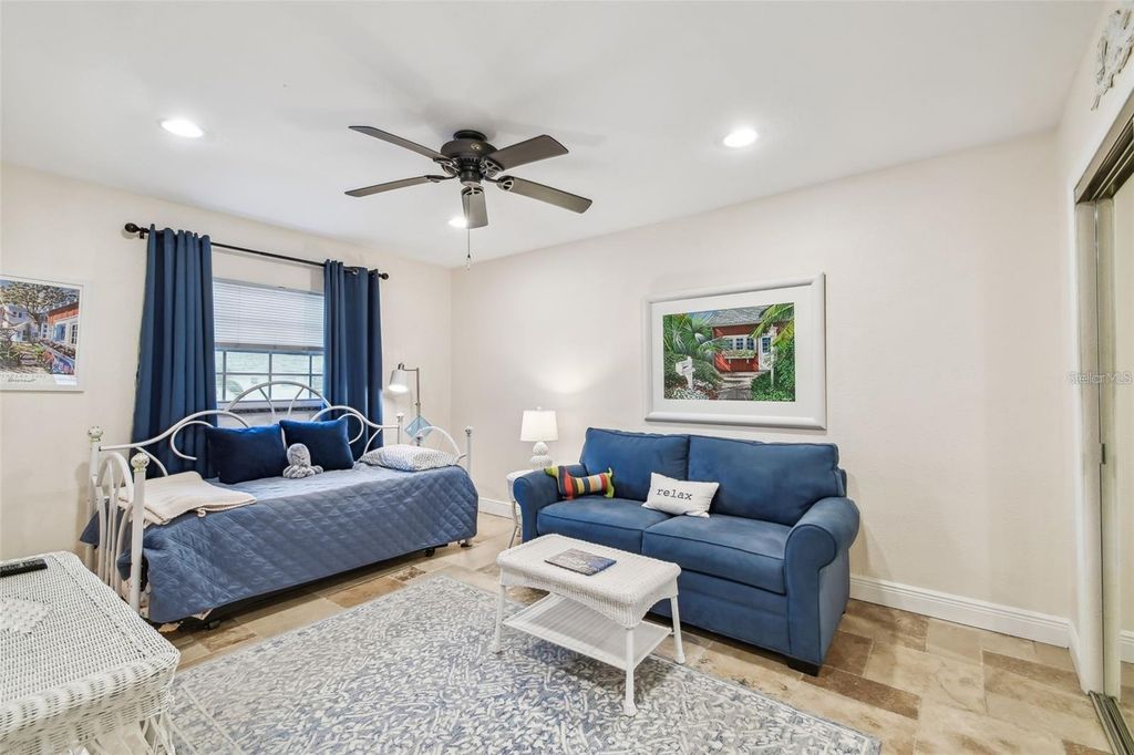 Image 11 of property listing at 8829 BAY POINTE DRIVE 205, Tampa, FL 33615