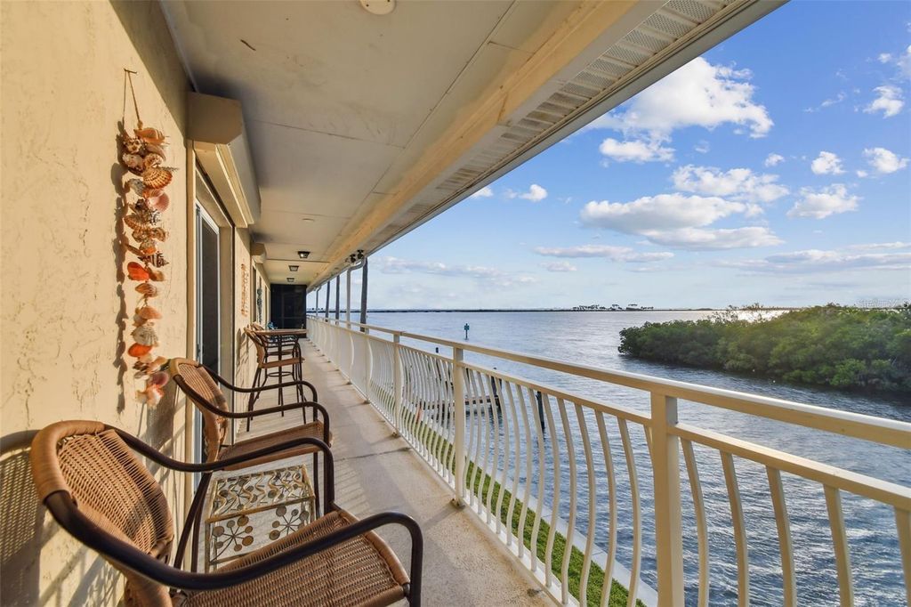 Image 5 of property listing at 8829 BAY POINTE DRIVE 205, Tampa, FL 33615