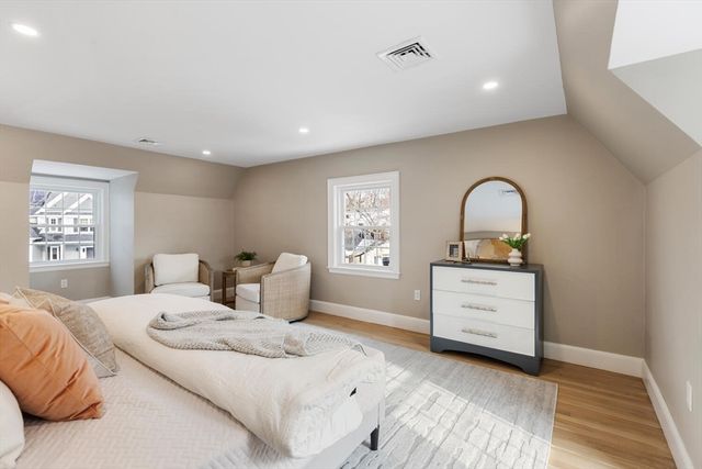 1 Town Way, Winchester, MA 01890