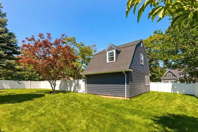 1 Town Way, Winchester, MA 01890