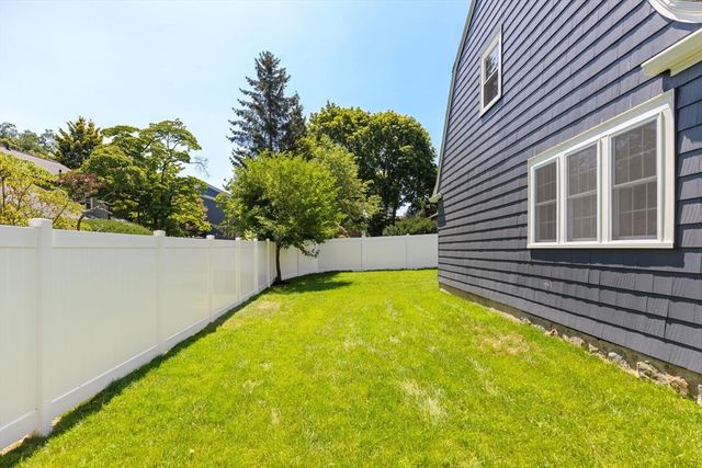 1 Town Way, Winchester, MA 01890