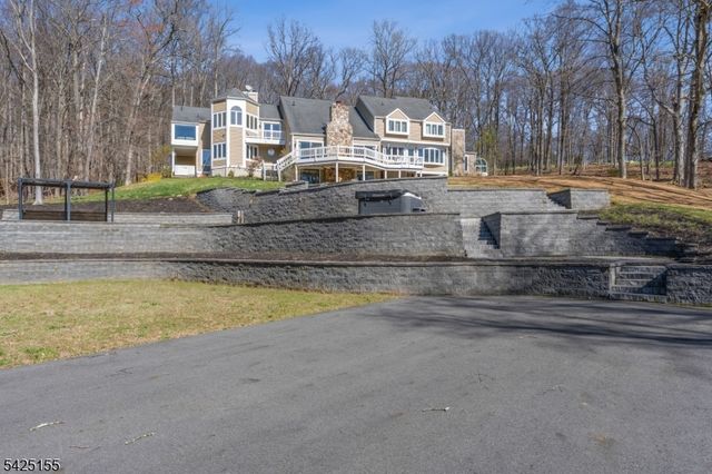 101 Rippling Brook Way, Bernardsville Boro, NJ 07924