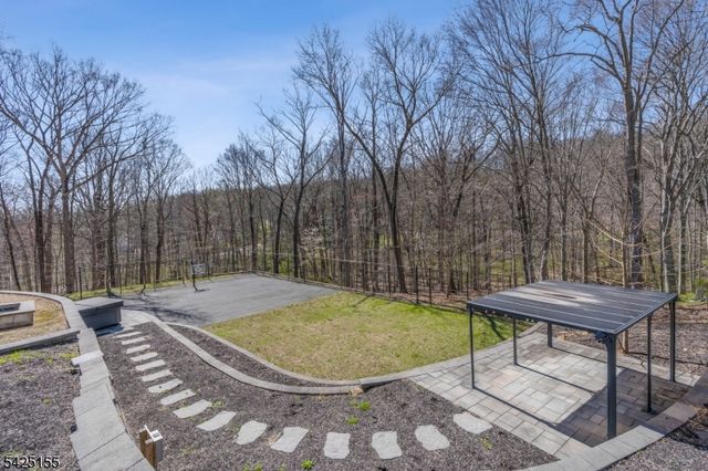 101 Rippling Brook Way, Bernardsville Boro, NJ 07924