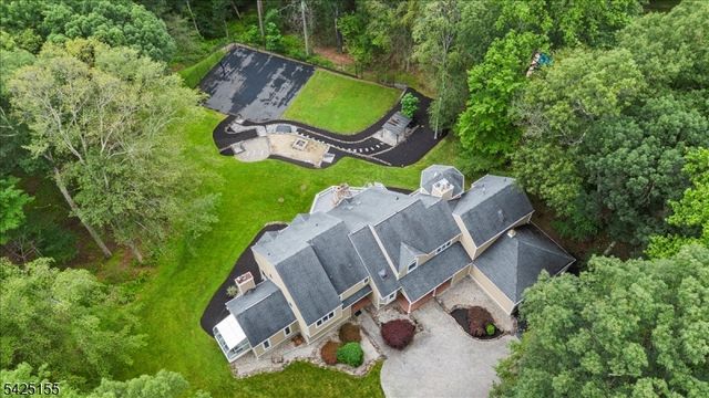 101 Rippling Brook Way, Bernardsville Boro, NJ 07924