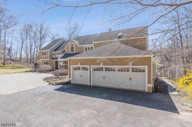 101 Rippling Brook Way, Bernardsville Boro, NJ 07924
