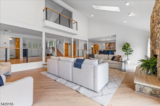 101 Rippling Brook Way, Bernardsville Boro, NJ 07924