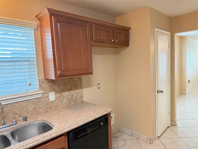 11227 Chelsea Oak Street, Houston, TX 77065