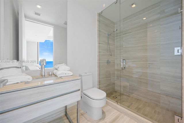 18975 Collins Ave 700, Sunny Isles Beach, FL 33160