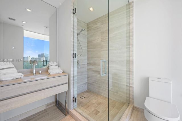 18975 Collins Ave 700, Sunny Isles Beach, FL 33160