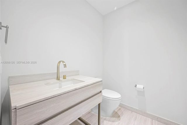 18975 Collins Ave 700, Sunny Isles Beach, FL 33160