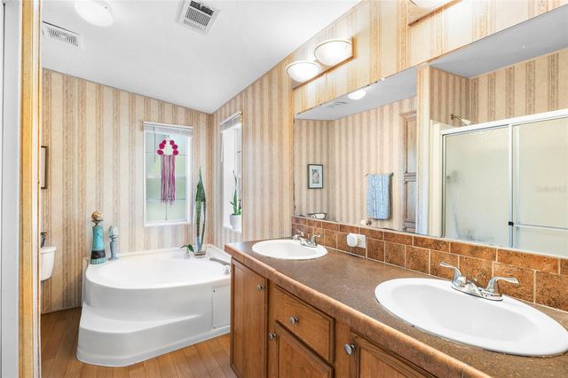 8742 BRAZIL, Zephyrhills, FL 33540