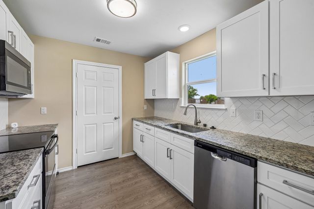 433 Whitney Court, Rio Vista, TX 76093