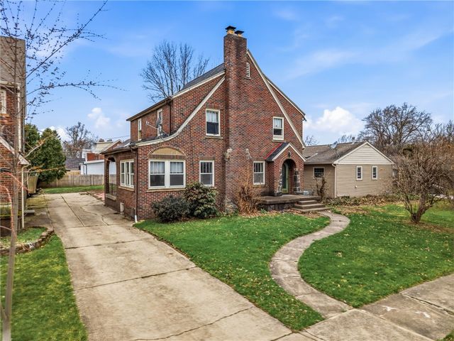 479 Carley Ave, Sharon, PA 16146