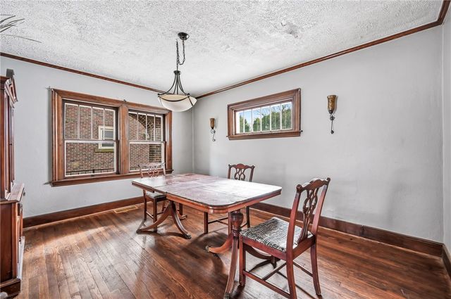 479 Carley Ave, Sharon, PA 16146