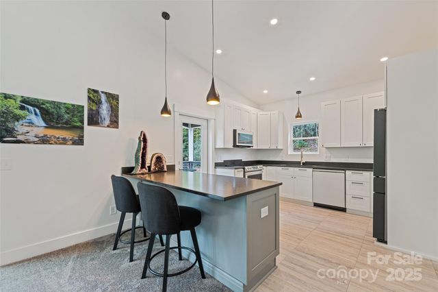 1185 Wallalieu Road, Otto, NC 28763