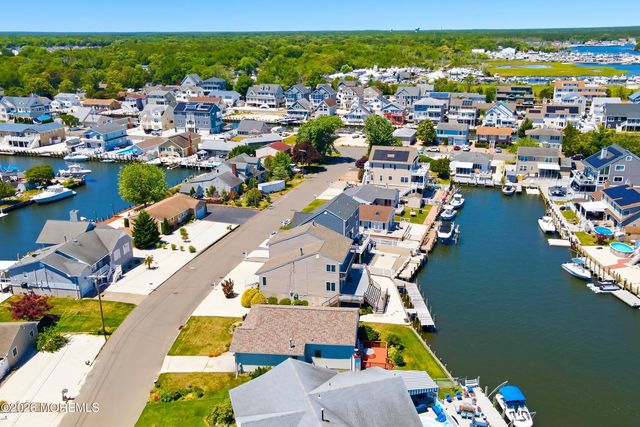 943 Mallard Drive, Lanoka Harbor, NJ 08734