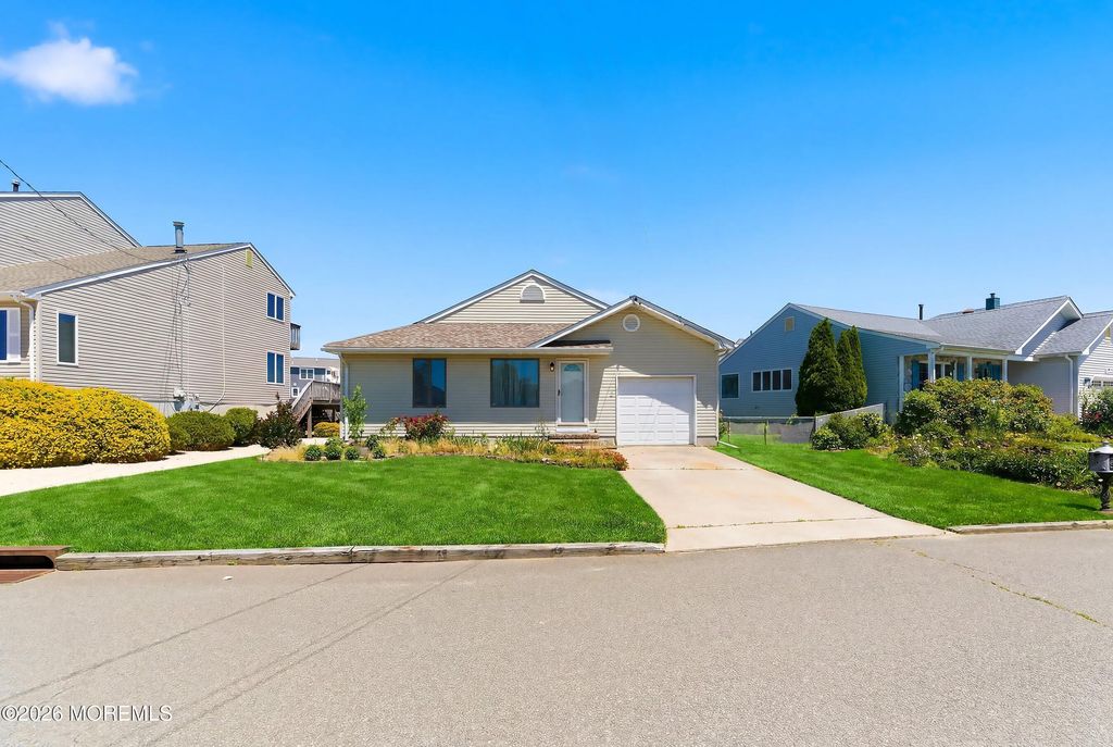 943 Mallard Drive, Lanoka Harbor, NJ 08734