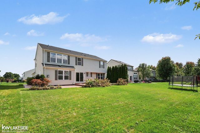 56543 Hastings Drive, Macomb, MI 48042
