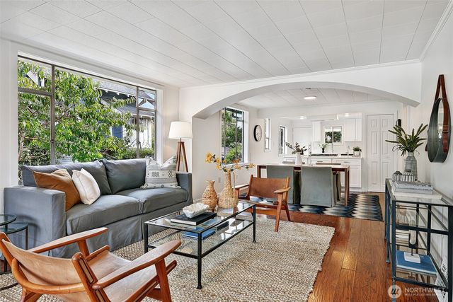 1027 NW 65th Street, Seattle, WA 98117