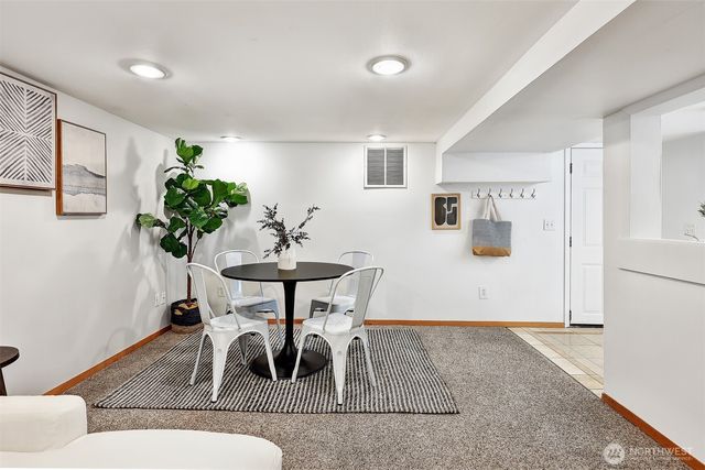 1027 NW 65th Street, Seattle, WA 98117