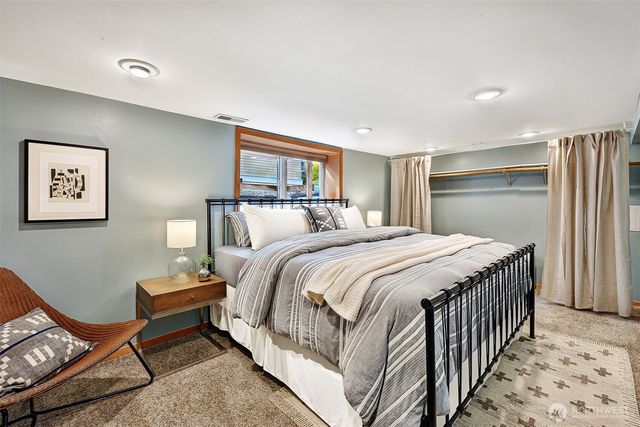 1027 NW 65th Street, Seattle, WA 98117