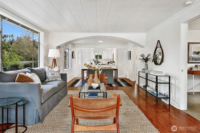 1027 NW 65th Street, Seattle, WA 98117