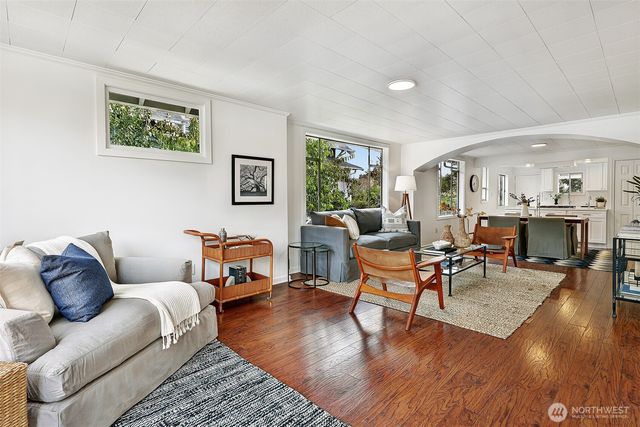 1027 NW 65th Street, Seattle, WA 98117