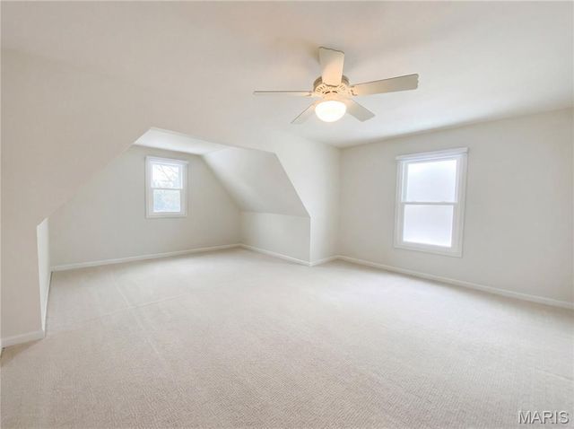 9719 Stanley Avenue, St Louis, MO 63119