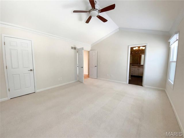 9719 Stanley Avenue, St Louis, MO 63119