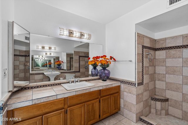 1301 E CANTERBURY Drive, Phoenix, AZ 85022