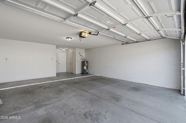 1301 E CANTERBURY Drive, Phoenix, AZ 85022