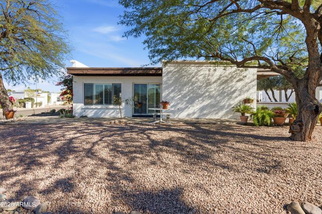 1301 E CANTERBURY Drive, Phoenix, AZ 85022