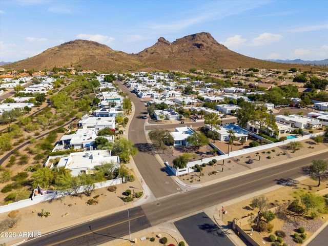 1301 E CANTERBURY Drive, Phoenix, AZ 85022