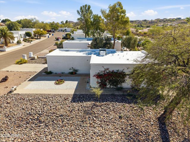 1301 E CANTERBURY Drive, Phoenix, AZ 85022