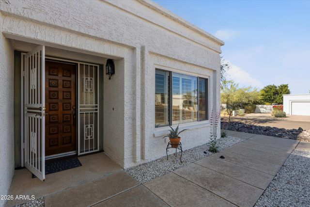 1301 E CANTERBURY Drive, Phoenix, AZ 85022