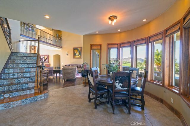 38101 Via Lobato, Temecula, CA 92592