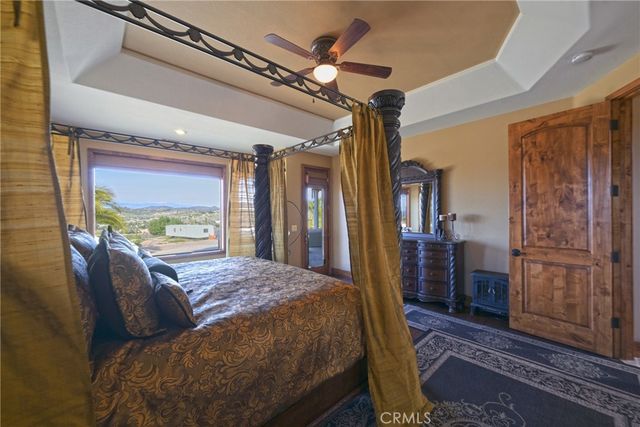 38101 Via Lobato, Temecula, CA 92592