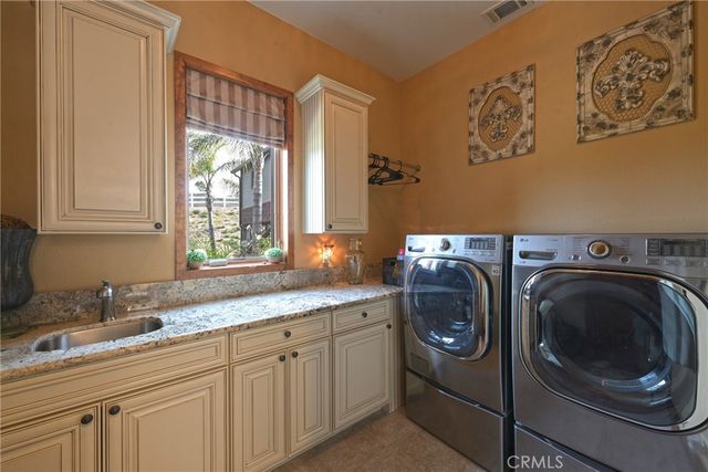 38101 Via Lobato, Temecula, CA 92592