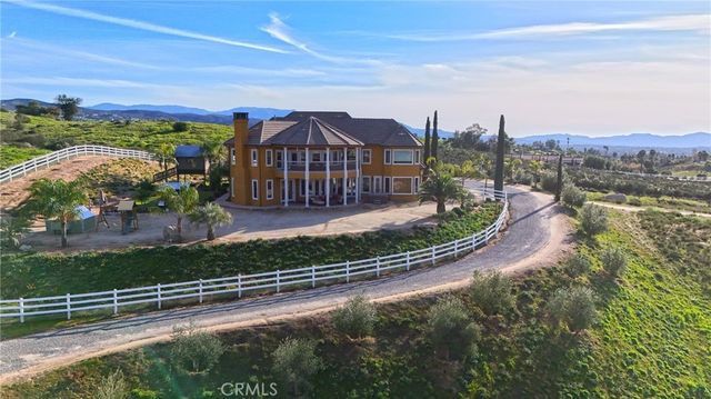 38101 Via Lobato, Temecula, CA 92592