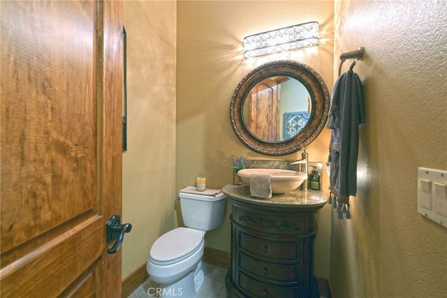 38101 Via Lobato, Temecula, CA 92592