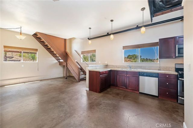 38101 Via Lobato, Temecula, CA 92592
