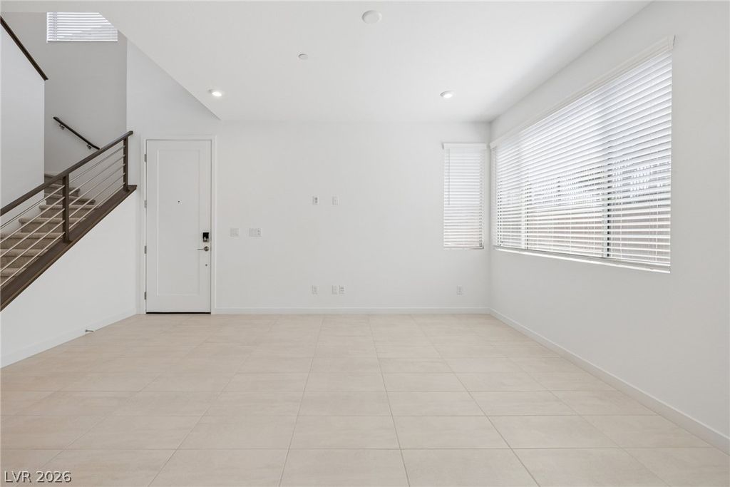 11965 Angle Cliff Avenue, Las Vegas, NV 89138 — photo 3