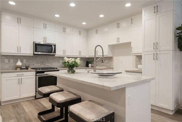 118 High Meadow, Lake Forest, CA 92610