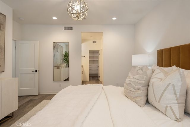 118 High Meadow, Lake Forest, CA 92610