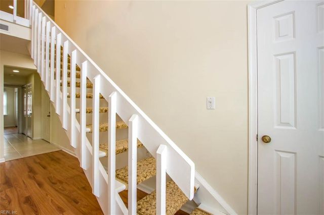 1210 Stockley Gdns Apt 606, Norfolk, VA 23517