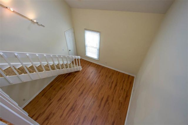 1210 Stockley Gdns Apt 606, Norfolk, VA 23517