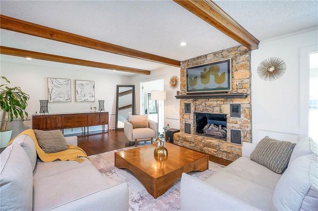 615 OVERLOOK Drive, Raymore, MO 64083